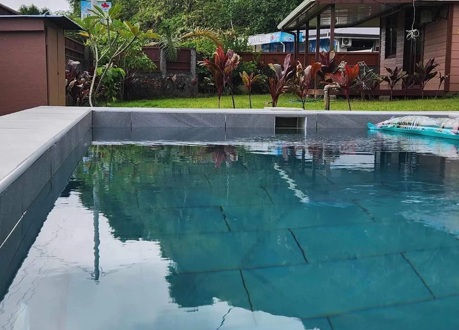 Te Ika Nui Lodge Faaone