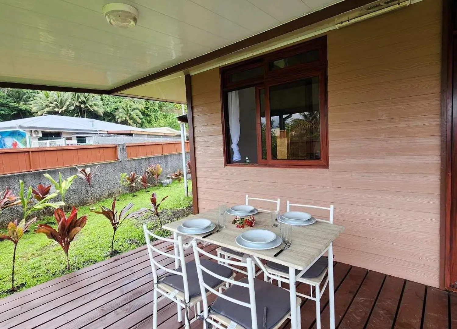 Hébergement de vacances Te Ika Nui Lodge Faaone