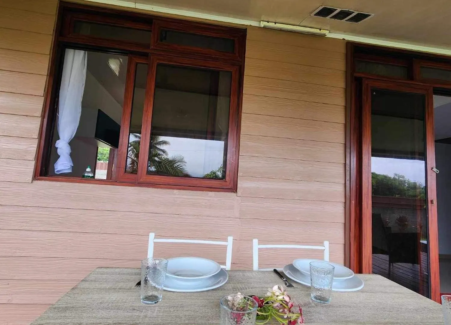 Hébergement de vacances Te Ika Nui Lodge Faaone
